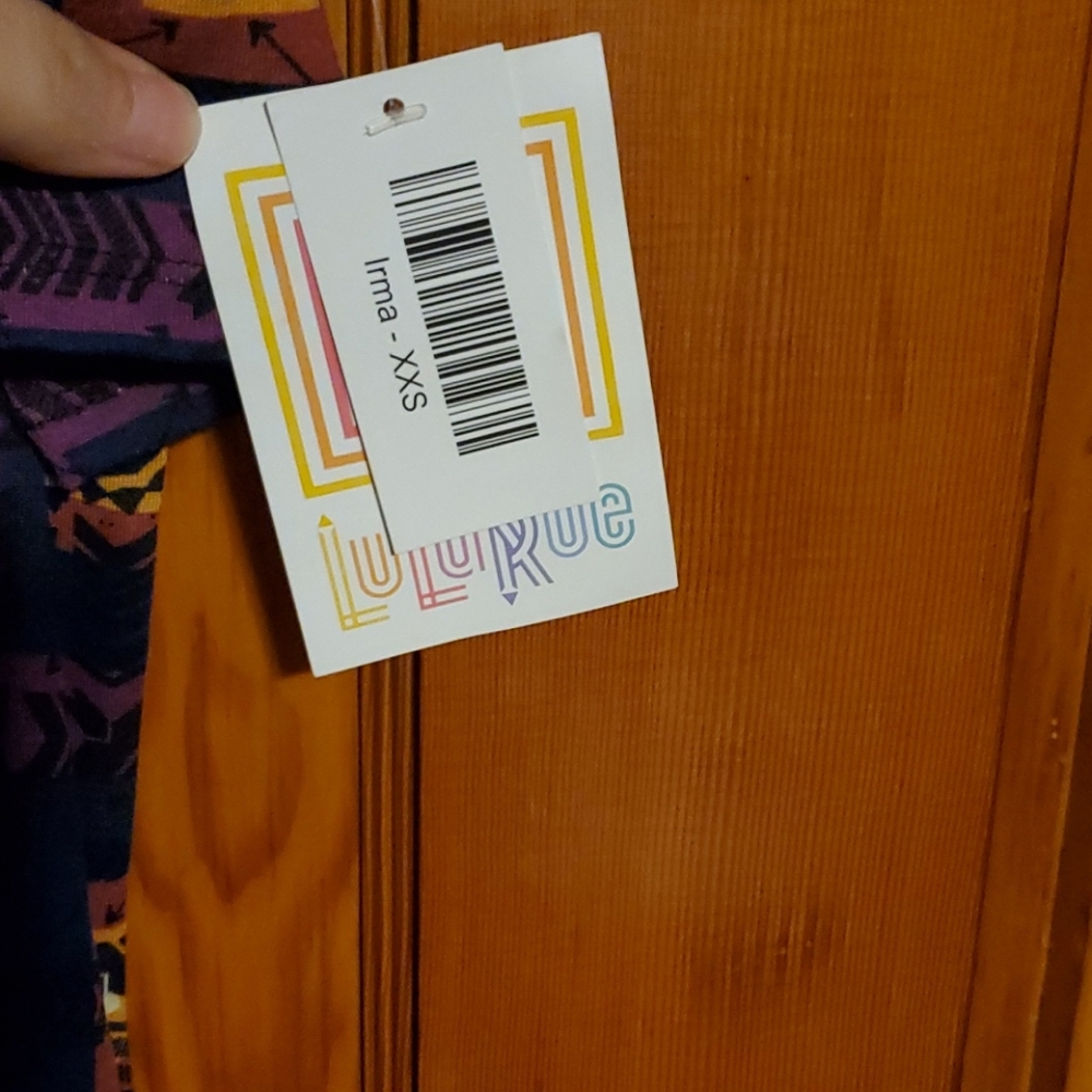 LuLaRoe XXS Irma Shirt